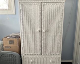 VINTAGE WICKER DRESSERS & BED 