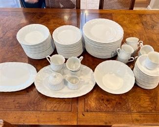 SOLID WHITE CHINA, SERVICE FOR 16