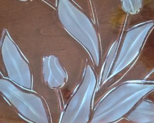 Mikasa glass serving bowl with tulip design