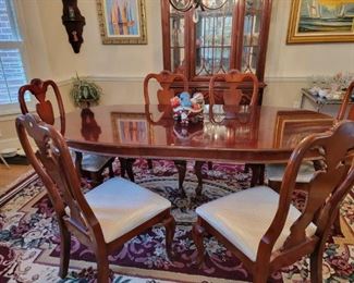 Beautiful Traditional Dining Table