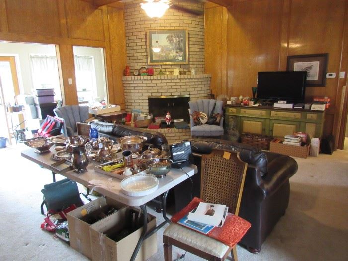 ESTATE SALEPLEASANT VIEW DR by DAVID C TURNER,... starts on 1/5/2023