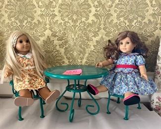 AMERICAN GIRL DOLLS & ACCESSORIES