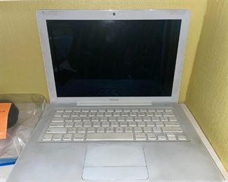 MacBook Needs Battery & Charger!