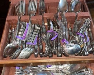 Vintage Rogers Bros Vintage “Grapes” Flatware!