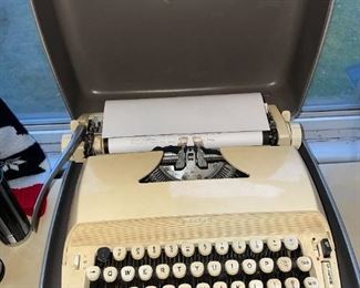 Vintage Typewriter!