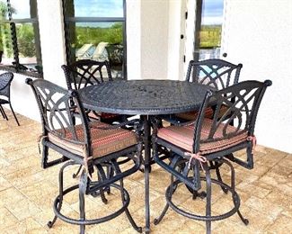 Gensun Grand Terrace Balcony Dining Set