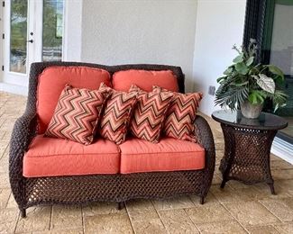 Lloyd Flanders Quality Lanai Casual Seating