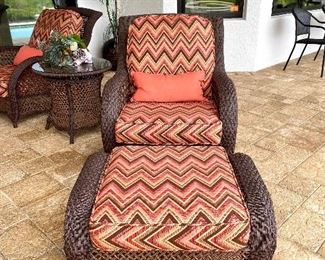 Lloyd Flanders Quality Lanai Casual Seating