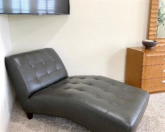 Leather Chaise Lounge by Chateau d'Ax