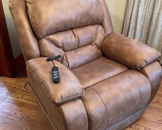 Homestretch Power Recliner