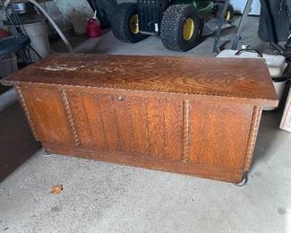 Lane Cedar Chest