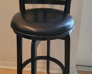 Only 1 bar stool
