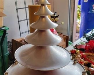 Mod metal Christmas tree