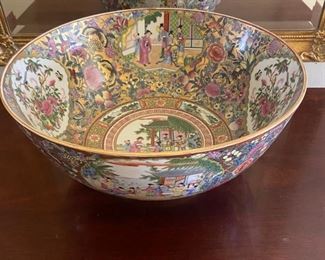 Large Rose Medallion bowl