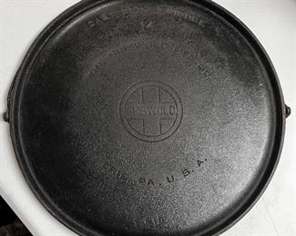 LARGE GRISWOLD #14 CAST IRON BAIL HANDLED GRIDDLE 