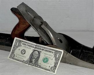 SIZE COMPARISON OF STANLEY #6 PLANE 