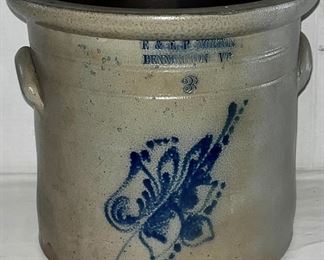 19th CENTURY BLUE DECORATED STONEWARE CROCK “E & L P NORTON BENNINGTON VT” 