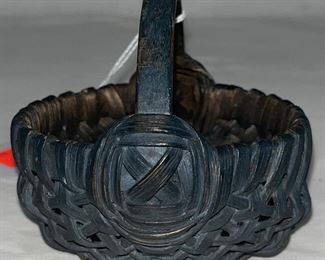 MINIATURE BLUE PAINTED BASKET 