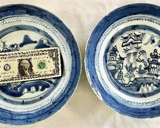 SIZE COMPARISON…DINNER PLATES 