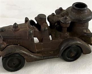 ANTIQUE CAST IRON FIRE TRUCK TOY 