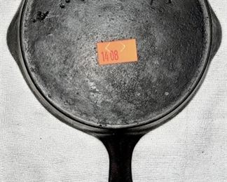 WAGNER #0 CAST IRON SKILLET 