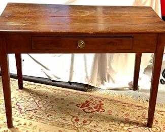 EARLY 19th CENTURY HEPPLEWHITE WORK TABLE WITH DRAWER 