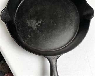 INSIDE VIEW OF #10 SKILLET 