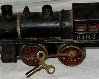 ANTIQUE CAST IRON “BING” KEY WIND LOCOMOTIVE ENGINE (TRAIN) - WORKING CONDITION 