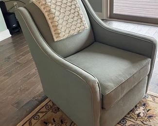Pair of Swivel Upholstered Chairs; Wool Rug; Decorator Throws!
