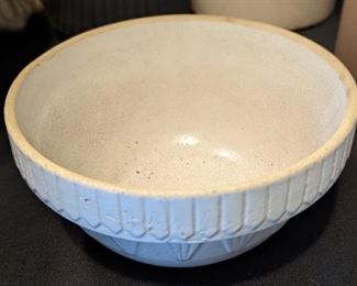 Pottery: McCoy Bowl
