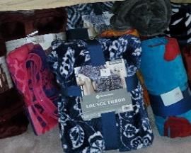 linens, quilts, comforters, blankets, throws, afghans
