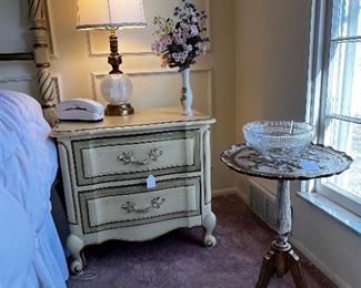 MATCHING NIGHT STANDS AND LAMPS