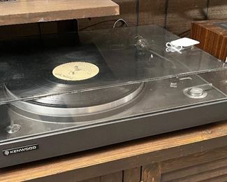KENWOOD TURNTABLE