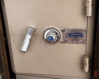 SAFE BUT NO COMBO FOUND