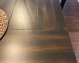 Great Veca Furniture Dining Room Set with 2 Leaves