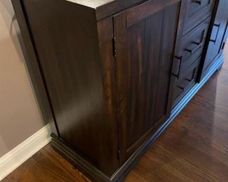 Great Veca Furniture Sideboard / Buffet