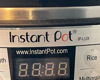 Instant Pot IP-LUX 6-in-1 Pressure Cooker