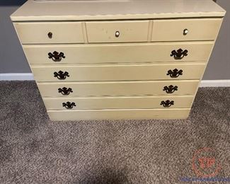 Ethan Allen 5 Drawer Dresser