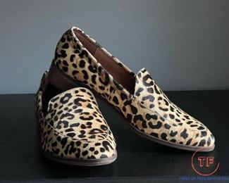 Ladies CHELSEA & VIOLET Size 8 Shoes