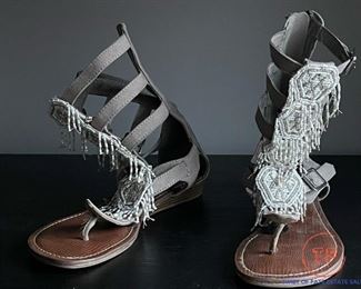 Ladies RIOS Size 8 Sandals