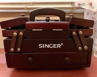 Vintage Singer Sewing Basket 