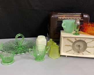 Retro Radios Uranium