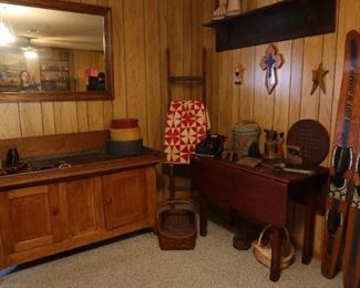 TAKE A TRIP BACK IN TIME!! HOUSE FULL OF ANTIQUES