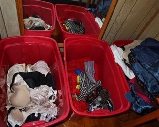 BRAS - SCARVES - PJ'S 