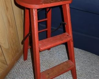ANTIQUE RED LADDER