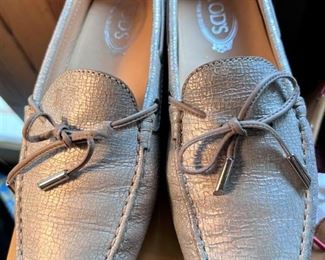 Never worn silver Tod’s with the box