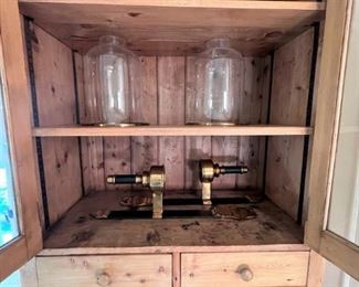 Antique pine dresser/hutch