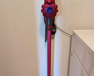 Dyson v7 Motorhead Cordless Vacuum