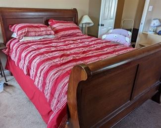 Queen Sleigh Bed