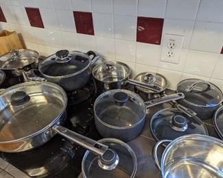 Assorted Cookware